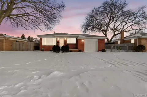 24130 Audrey Ave, Warren, MI 48091