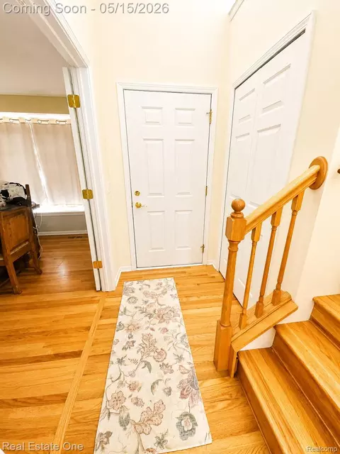 Entry Way - 6692 Goldwin Dr, Green Oak, MI 48116 photo 1 of 3