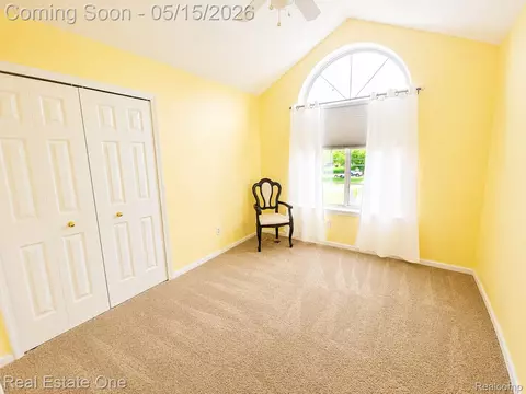 Bedroom - 6692 Goldwin Dr, Green Oak, MI 48116 photo 3 of 6