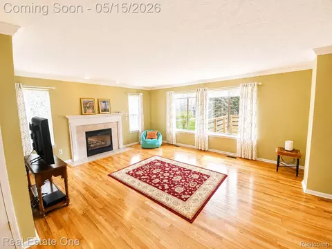 Living - 6692 Goldwin Dr, Green Oak, MI 48116 photo 1 of 3