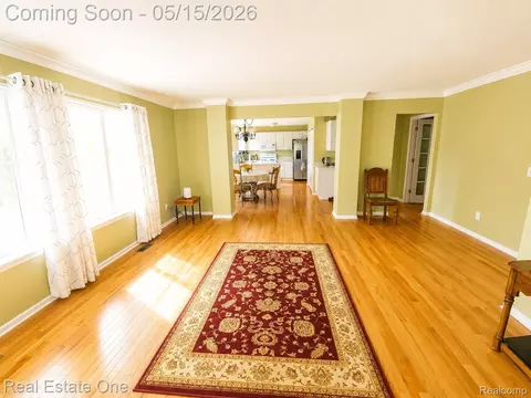 Living - 6692 Goldwin Dr, Green Oak, MI 48116 photo 2 of 3