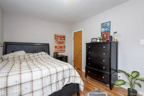 Bedroom - 3409 Devon Rd, Royal Oak, MI 48073 photo 4 of 6