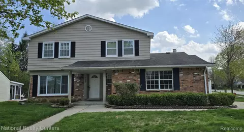 41757 Cherry Hill Rd, Novi, MI 48375