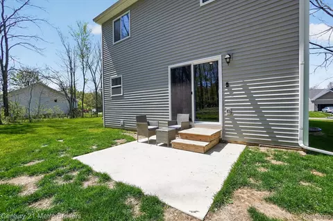 Exterior - 7205 Timberline Dr, Mundy, MI 48507 photo 4 of 8
