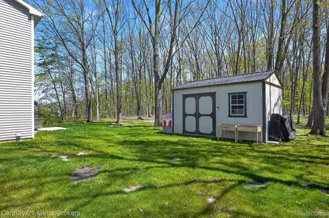 Exterior - 7205 Timberline Dr, Mundy, MI 48507 photo 7 of 8