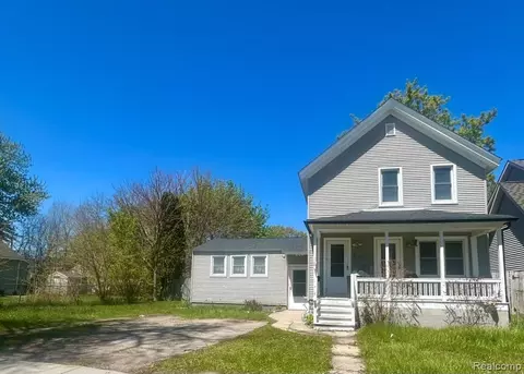 825 Union St, Port Huron, MI 48060