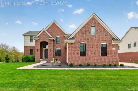 16674 Canvas Creel Ct, Northville, MI 48168
