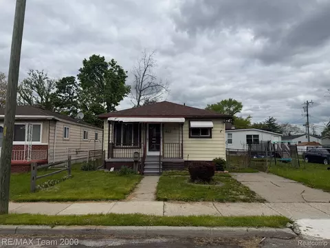 1402 Morris Ave, Lincoln Park, MI 48146