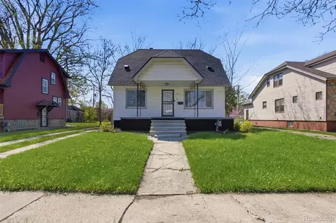 15881 Winthrop St, Detroit, MI 48227
