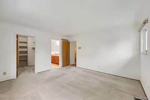 Bedroom - 3888 Boulder Dr, Troy, MI 48084 photo 1 of 8