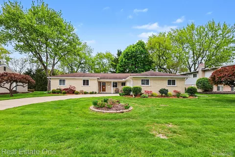 Other - 3888 Boulder Dr, Troy, MI 48084 photo 2 of 10