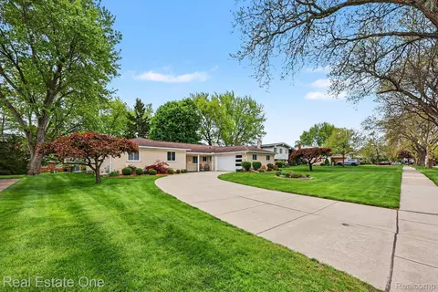 Other - 3888 Boulder Dr, Troy, MI 48084 photo 4 of 10
