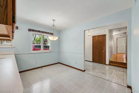 Entry Way - 3888 Boulder Dr, Troy, MI 48084 photo 2 of 2