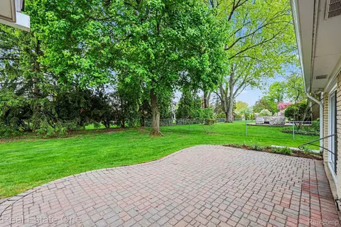 Exterior - 3888 Boulder Dr, Troy, MI 48084 photo 2 of 4