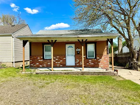 6530 N Gulley Rd, Dearborn Heights, MI 48127