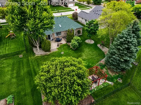View/Area - 22280 John Deere Ln, Macomb, MI 48044 photo 3 of 6