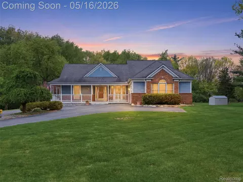 3368 Mill Lake Rd, Orion, MI 48360