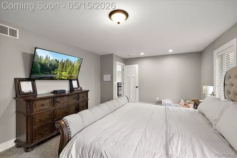 Bedroom - 46930 Riverpark E, Macomb, MI 48044 photo 4 of 10