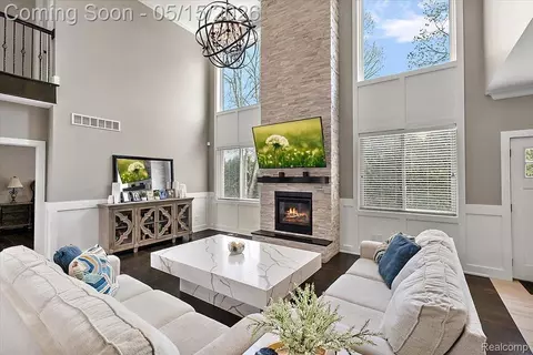 Living - 46930 Riverpark E, Macomb, MI 48044 photo 1 of 4