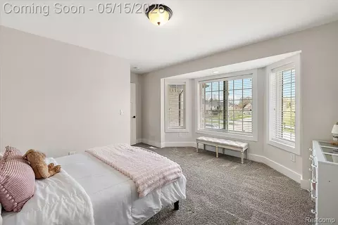 Bedroom - 46930 Riverpark E, Macomb, MI 48044 photo 8 of 10