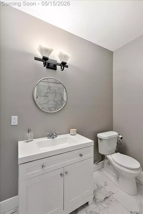 Bath - 46930 Riverpark E, Macomb, MI 48044 photo 15 of 16