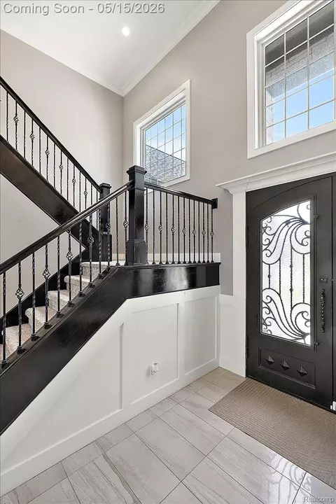 Entry Way - 46930 Riverpark E, Macomb, MI 48044 photo 4 of 7