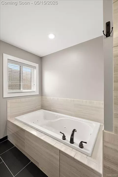 Bath - 46930 Riverpark E, Macomb, MI 48044 photo 10 of 16