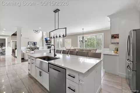 Kitchen - 46930 Riverpark E, Macomb, MI 48044 photo 3 of 6