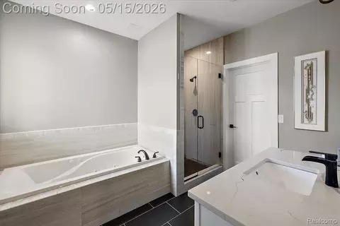 Bath - 46930 Riverpark E, Macomb, MI 48044 photo 1 of 16