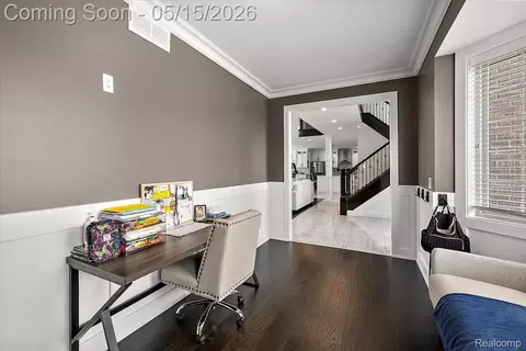 Entry Way - 46930 Riverpark E, Macomb, MI 48044 photo 5 of 7