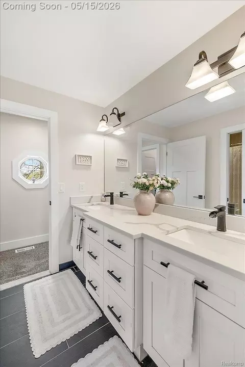 Bath - 46930 Riverpark E, Macomb, MI 48044 photo 12 of 16