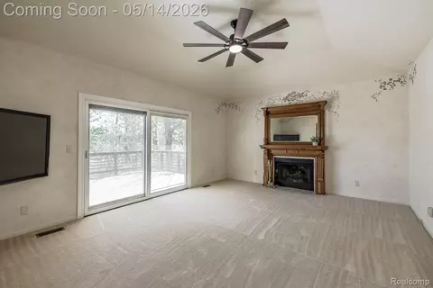 Living - 6357 Golf View Dr, Independence, MI 48346 photo 2 of 4