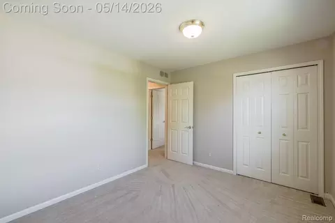 Bedroom - 6357 Golf View Dr, Independence, MI 48346 photo 4 of 8