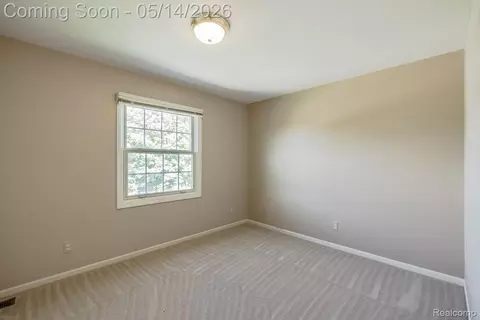 Bedroom - 6357 Golf View Dr, Independence, MI 48346 photo 3 of 8