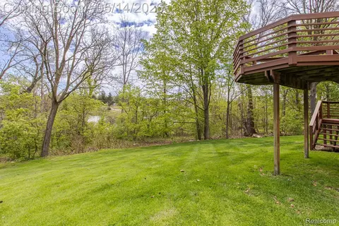 Exterior - 6357 Golf View Dr, Independence, MI 48346 photo 13 of 13