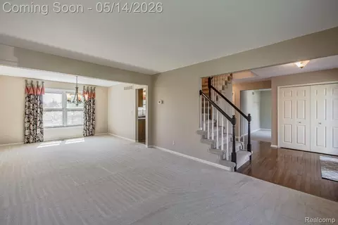 Living - 6357 Golf View Dr, Independence, MI 48346 photo 3 of 4