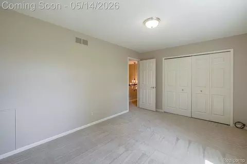 Bedroom - 6357 Golf View Dr, Independence, MI 48346 photo 6 of 8