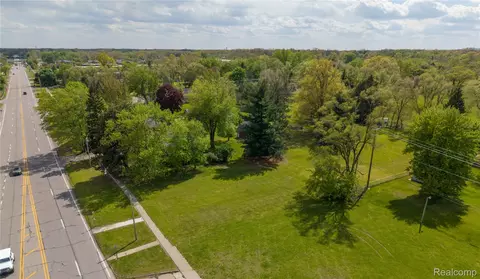 View/Area - 9282 Wayne Rd, Romulus, MI 48174 photo 5 of 14