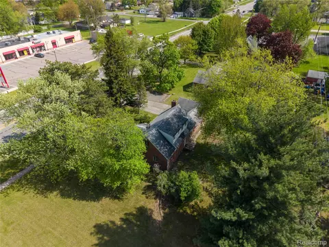 View/Area - 9282 Wayne Rd, Romulus, MI 48174 photo 12 of 14