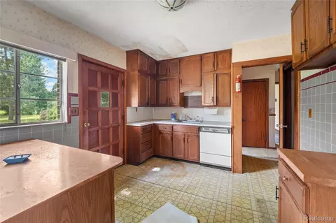 Kitchen - 9282 Wayne Rd, Romulus, MI 48174 photo 1 of 1