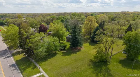 View/Area - 9282 Wayne Rd, Romulus, MI 48174 photo 14 of 14