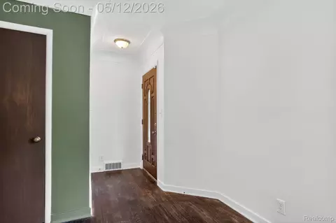 Entry Way - 1209 Beatrice St, Flushing, MI 48433 photo 1 of 1