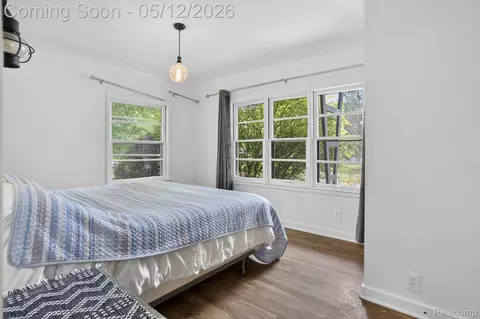 Bedroom - 1209 Beatrice St, Flushing, MI 48433 photo 3 of 4