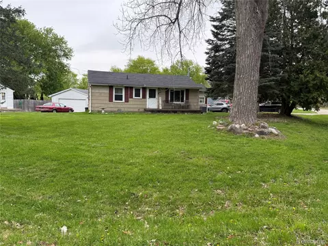 Exterior - 2147 Kent Dr, Davison, MI 48423 photo 1 of 1
