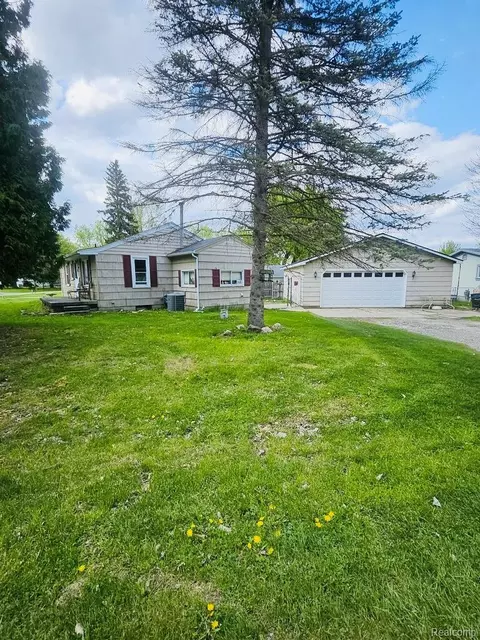 2147 Kent Dr, Davison, MI 48423