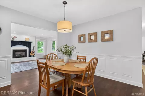 Dining - 139 Edgemont Dr, Howell, MI 48855 photo 3 of 4