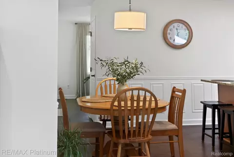 Dining - 139 Edgemont Dr, Howell, MI 48855 photo 4 of 4