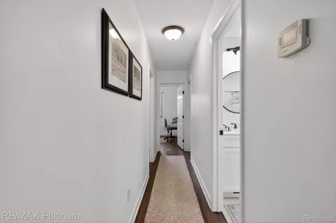 Entry Way - 139 Edgemont Dr, Howell, MI 48855 photo 3 of 4