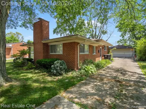 27445 Buckingham Street St, Livonia, MI 48154