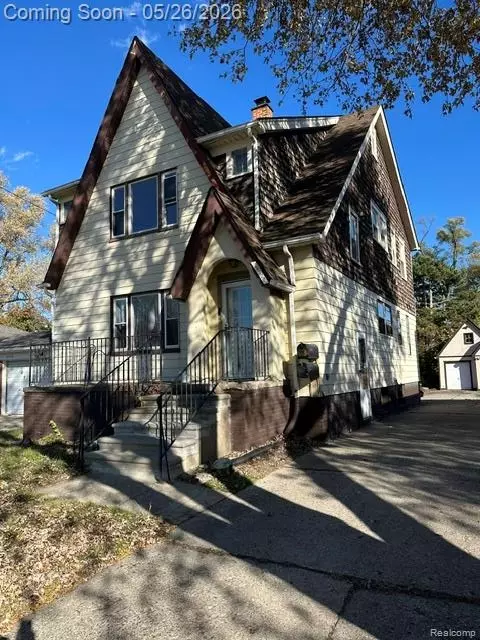46010 Jefferson Ave Ches Flower Ave, Eastpointe, MI 48021